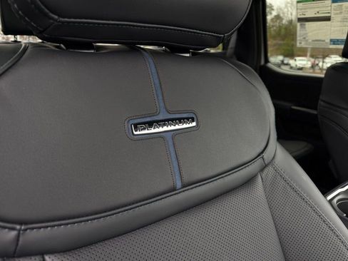 New 2026 Ford F250 Platinum image 31