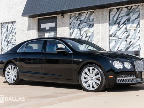 Used 2014 Bentley Flying Spur W12 image 18