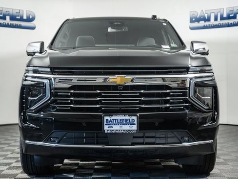 New 2026 Chevrolet Suburban Premier image 2