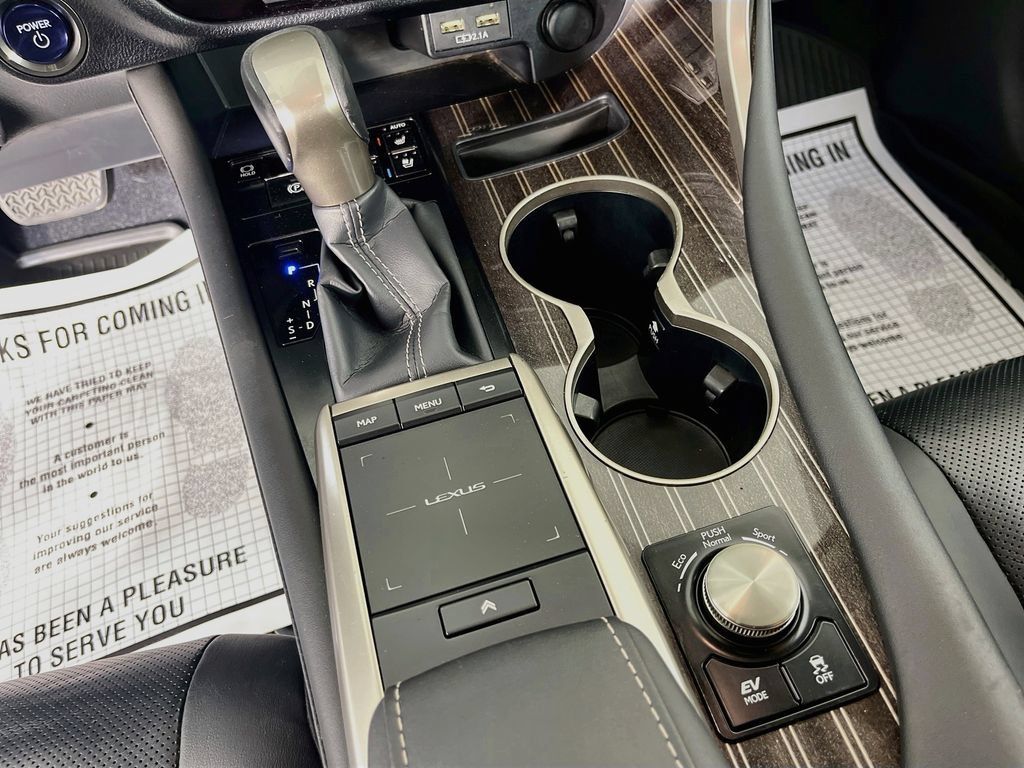 Used 2020 Lexus RX 450hL Luxury w/ Accessory Package AWD/4WD image 23