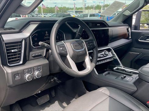 Used 2025 GMC Sierra 2500 Denali w/ Denali Reserve Package image 15