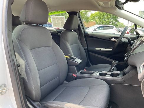 Used 2017 Chevrolet Cruze LT w/ Convenience Package FWD image 39