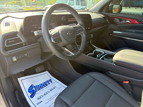 Used 2026 Chevrolet Traverse Z71 w/ Driver Confidence Package AWD/4WD image 17