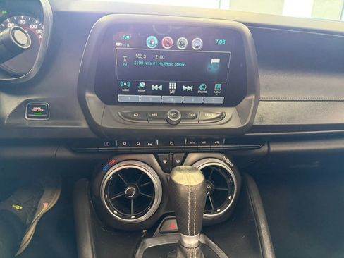 Used 2017 Chevrolet Camaro SS RWD image 40