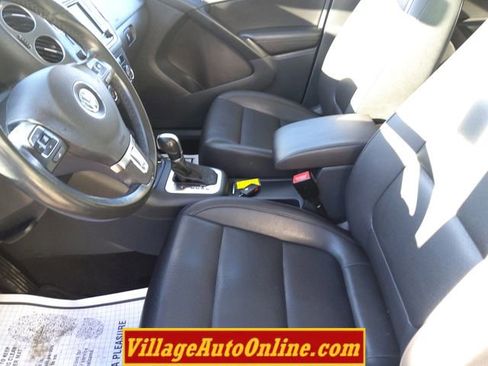 Used 2016 Volkswagen Tiguan SE image 18