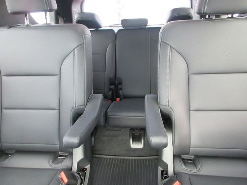 Certified 2025 Chevrolet Traverse LT w/ LPO, Floor Liner Package image 20