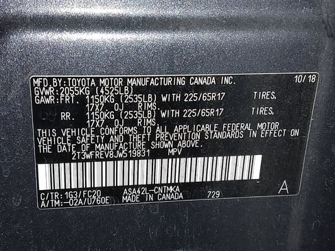 Used 2018 Toyota RAV4 XLE w/ Plus Extra Value Package image 33