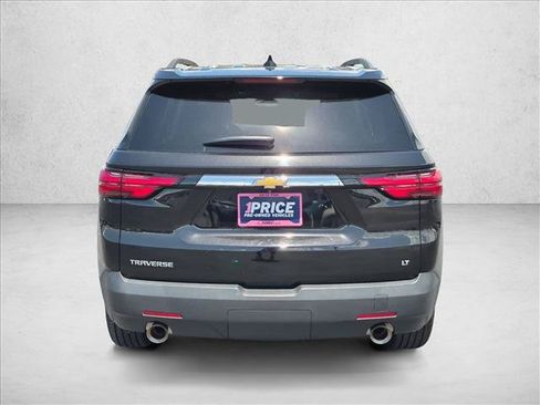 Used 2023 Chevrolet Traverse LT FWD image 7