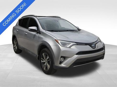 Used 2018 Toyota RAV4 XLE w/ Plus Extra Value Package FWD image 1