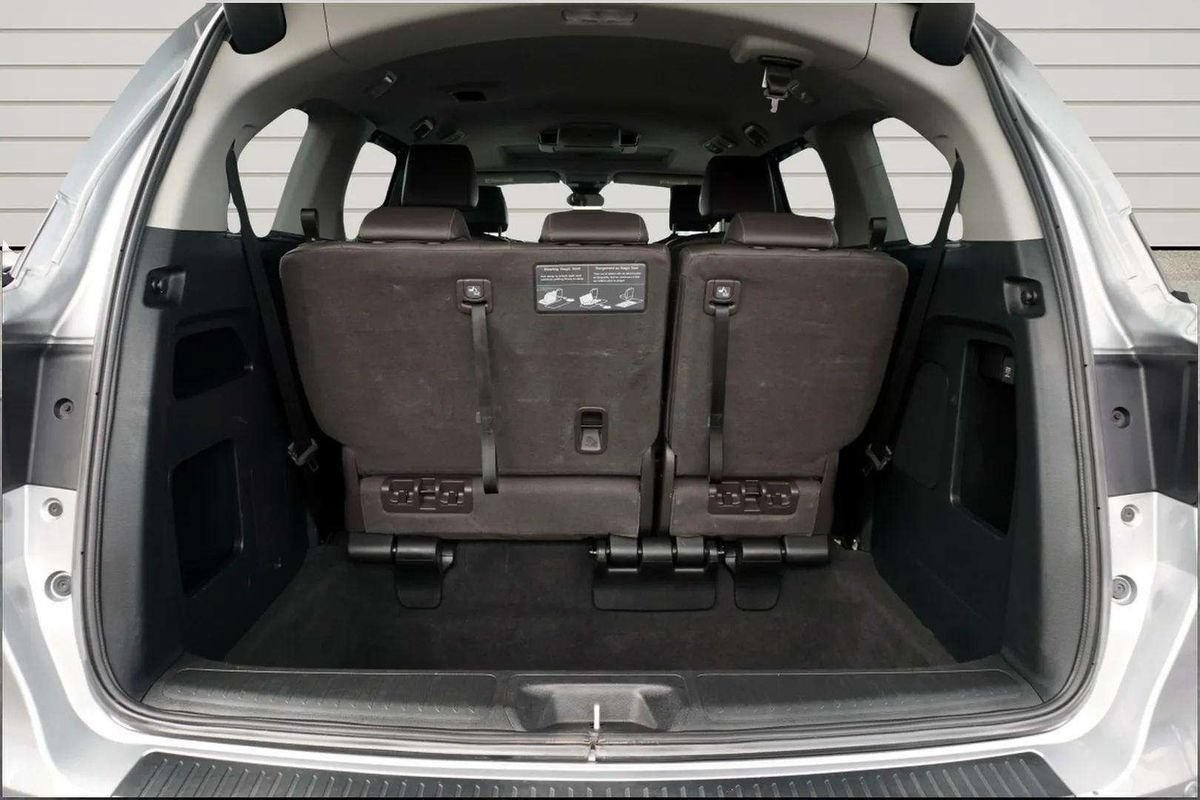Used 2023 Honda Odyssey Touring image 10