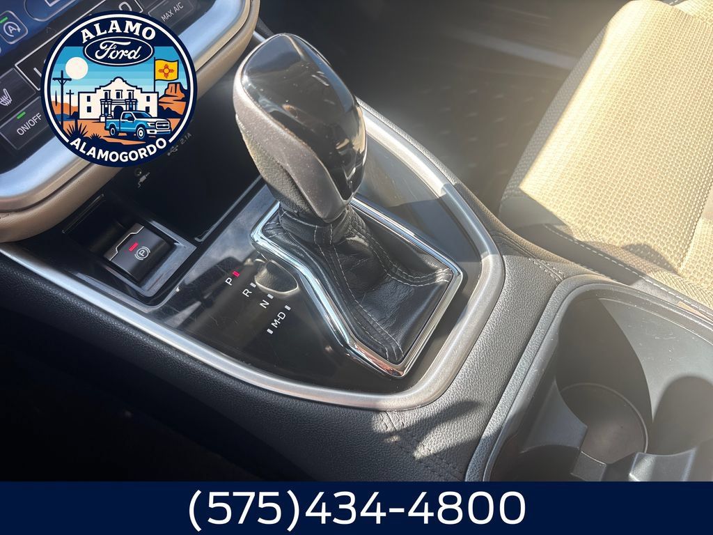 Used 2021 Subaru Outback Premium AWD/4WD image 17