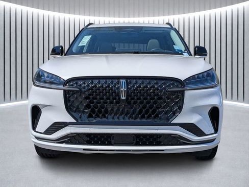 New 2026 Lincoln Aviator Reserve w/ Luxury Package image 7