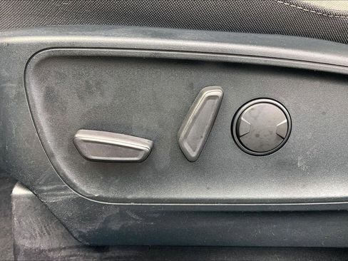 Used 2020 Ford Escape SE image 36