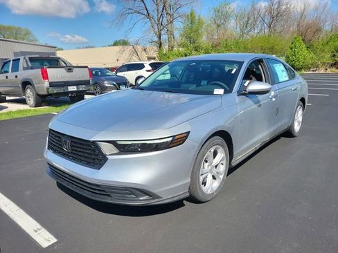 New 2026 Honda Accord LX image 11