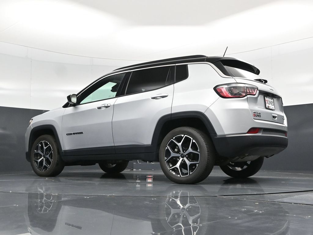 Used 2025 Jeep Compass Limited AWD/4WD image 58