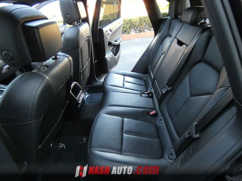 Used 2015 Porsche Macan S AWD/4WD image 41