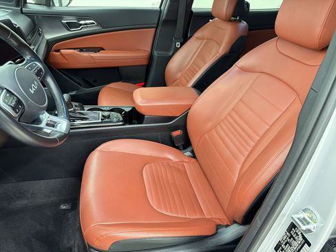 Used 2023 Kia Sportage SX image 5