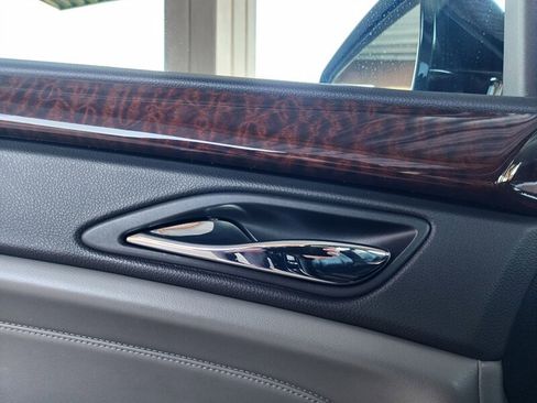 Used 2010 Cadillac SRX Premium image 20