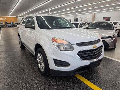 Used 2016 Chevrolet Equinox LS AWD/4WD image 4