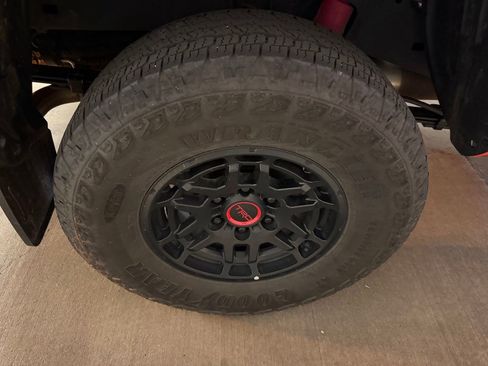 Used 2023 Toyota Tacoma TRD Pro AWD/4WD image 13