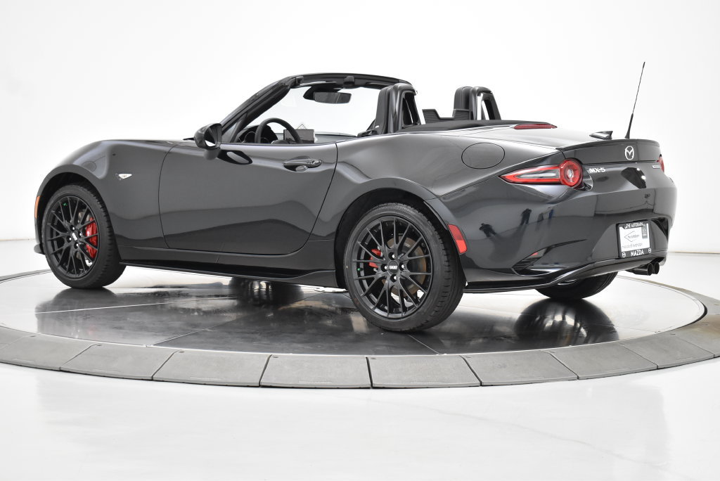 New 2026 MAZDA MX-5 Miata Club w/ Brembo/BBS/Recaro Package RWD image 17
