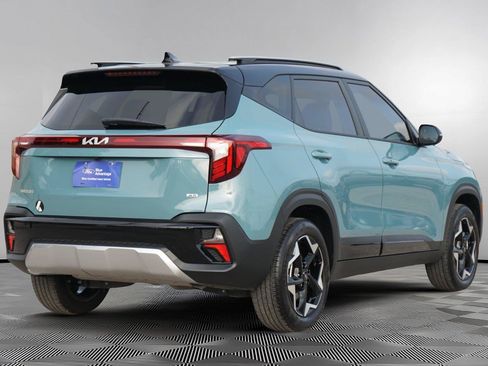 Used 2025 Kia Seltos S AWD/4WD image 5