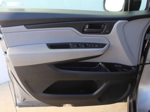 Used 2020 Honda Odyssey EX-L image 12