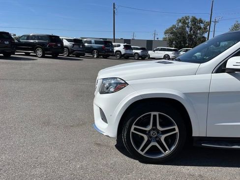 Used 2017 Mercedes-Benz GLS 550 4MATIC image 4