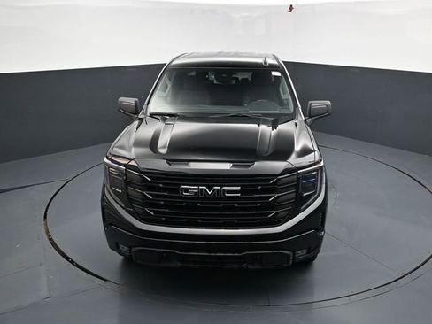 Used 2022 GMC Sierra 1500 Elevation image 37