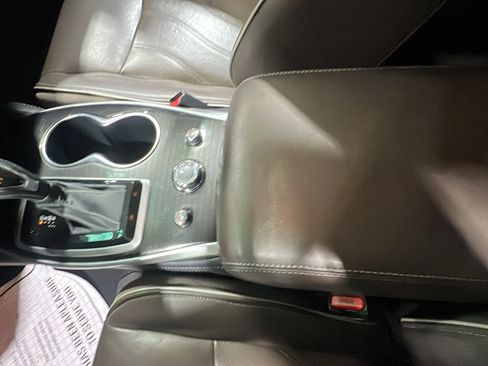 Used 2019 INFINITI QX60 Luxe w/ Essential Package image 13