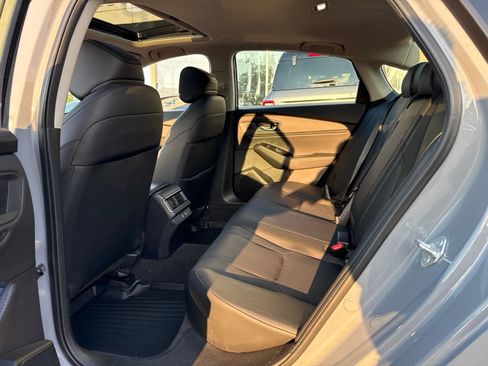 Used 2023 Honda Accord Touring image 5