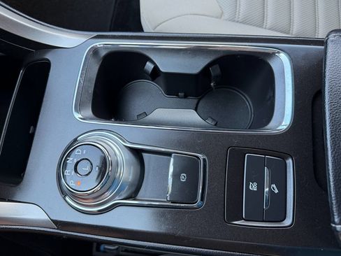 Used 2018 Ford Fusion S FWD image 18