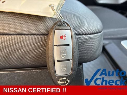Certified 2023 Nissan Frontier SV w/ Tow Package AWD/4WD image 9