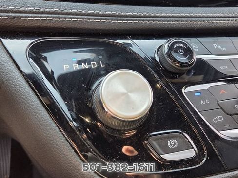 Used 2023 Chrysler Pacifica Touring FWD image 22