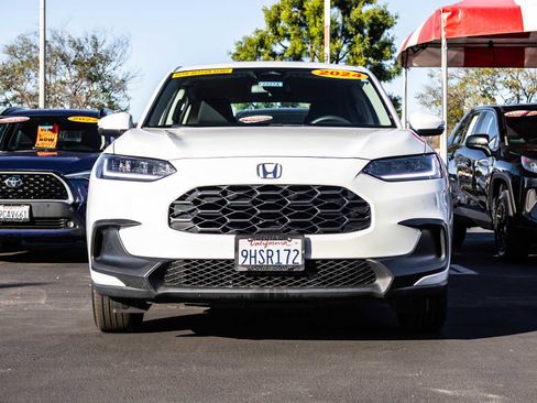 Used 2024 Honda HR-V LX image 2