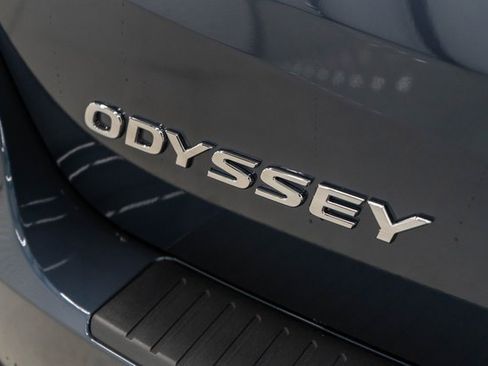 New 2026 Honda Odyssey Touring image 8