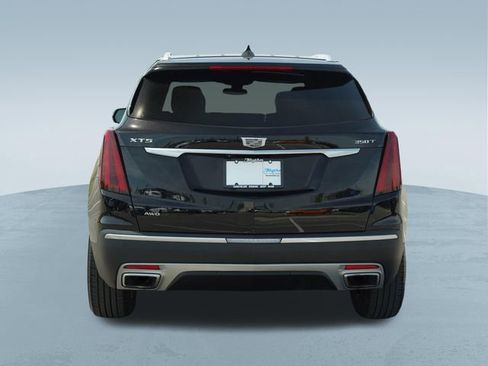 Used 2022 Cadillac XT5 Premium Luxury w/ LPO, Floor Liner Package AWD/4WD image 7