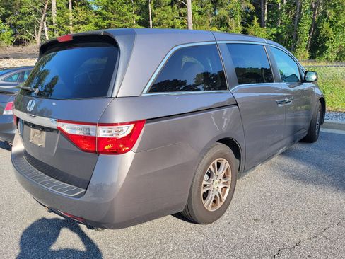 Used 2013 Honda Odyssey EX image 4