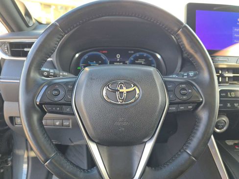Certified 2023 Toyota Venza Limited image 24