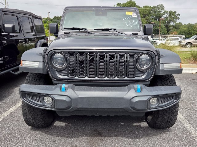Used 2024 Jeep Wrangler Unlimited AWD/4WD image 2