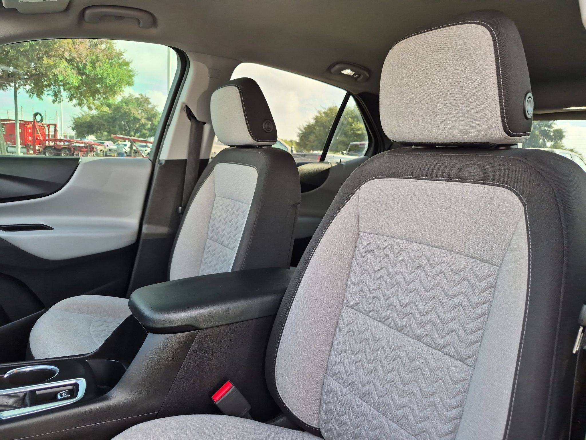 Certified 2022 Chevrolet Equinox LS w/ LS Convenience Package FWD image 13