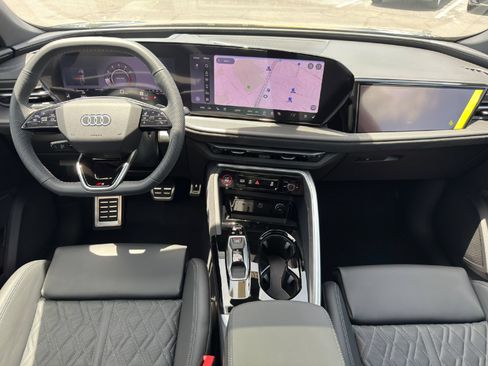 New 2026 Audi SQ5 Prestige AWD/4WD image 25