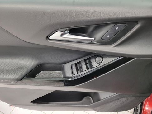 Used 2025 Chevrolet Equinox LT w/ Safety and Technology Package image 25