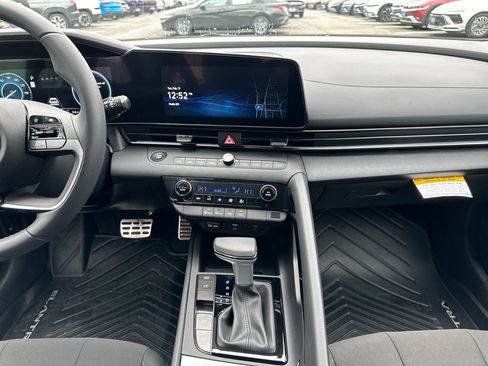 New 2026 Hyundai Elantra Sport FWD image 16