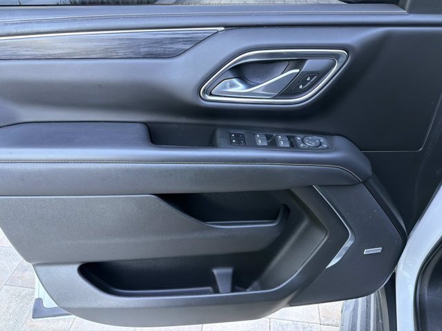 Used 2022 GMC Yukon SLT w/ SLT Premium Package RWD image 8
