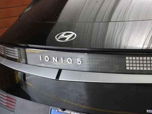 Used 2023 Hyundai Ioniq 5 SEL image 4