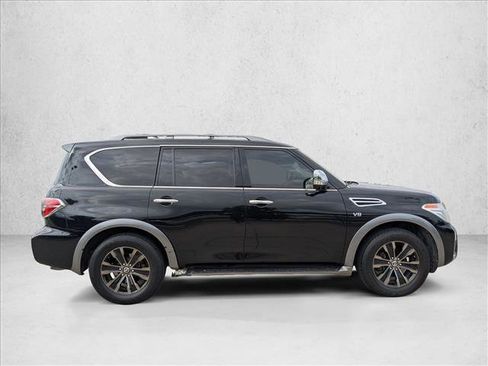 Used 2017 Nissan Armada Platinum w/ Interior Lighting Package image 4