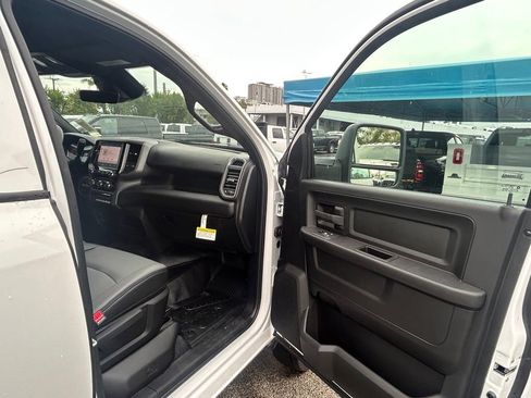 New 2025 RAM 3500 Tradesman AWD/4WD image 30