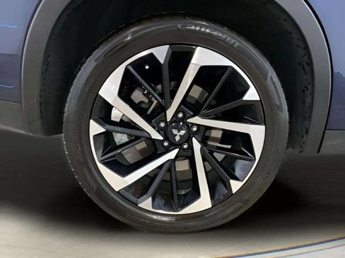 Used 2024 Mitsubishi Outlander SE FWD image 90