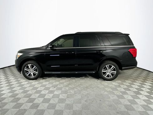 Used 2023 Ford Expedition XLT RWD image 4